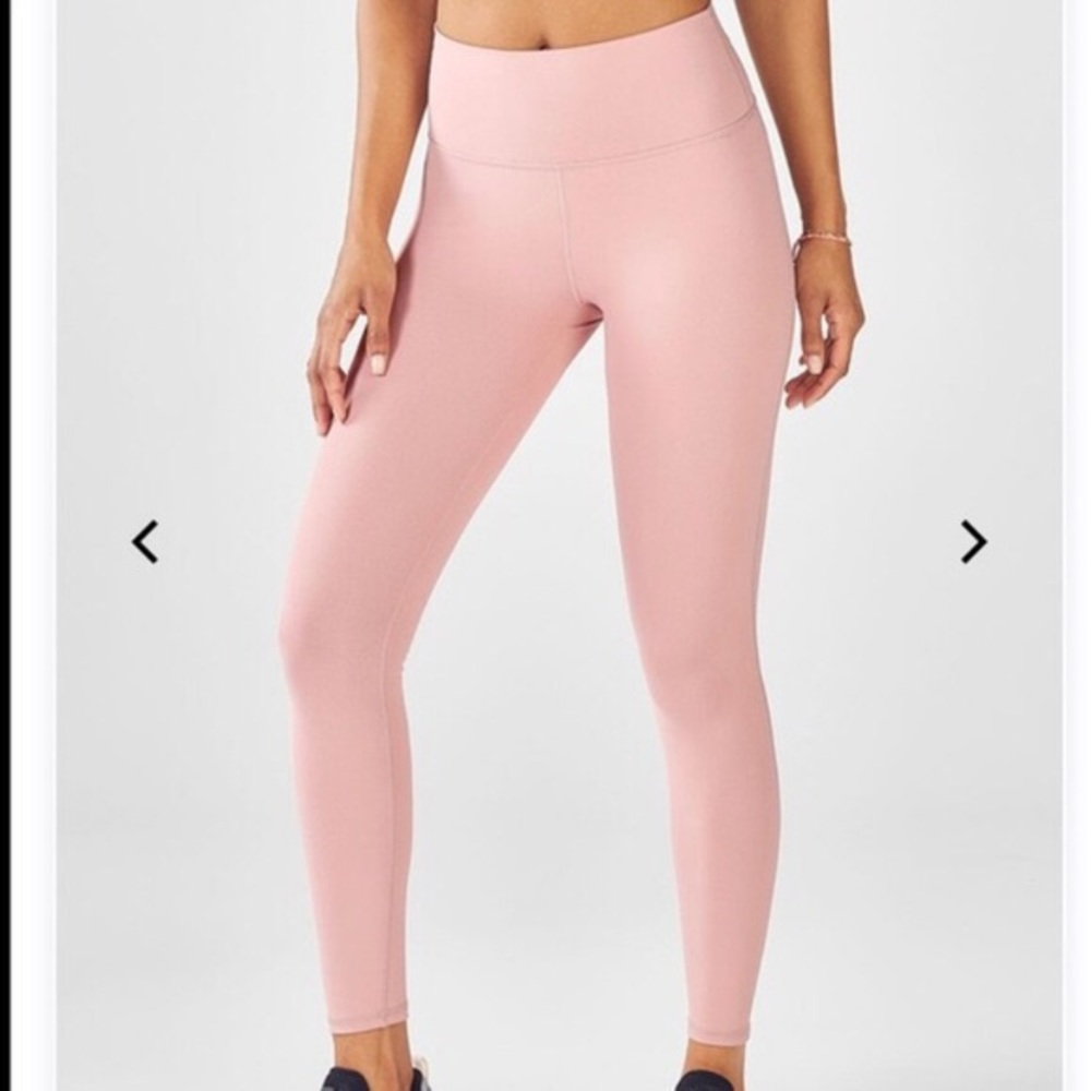 Pink fabletics leggings